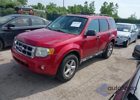 2009 Ford Escape Xlt z USA, uszkodzony, nr VIN 1FMCU93G09KC50480